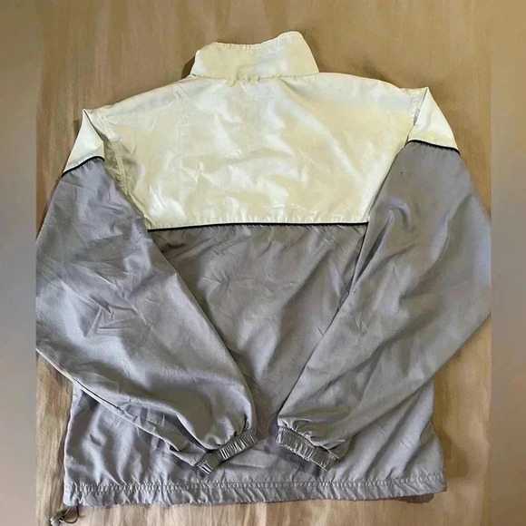 Women’s fila windbreaker - Picture 5 of 7